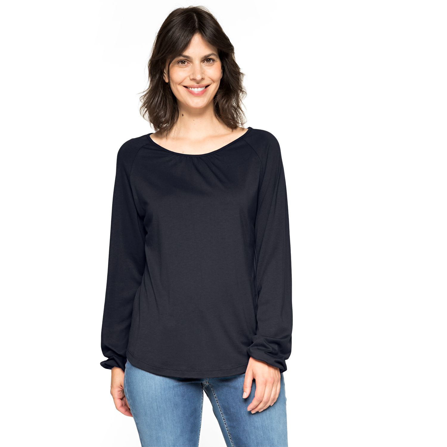 Shirt aus TENCEL™ Lyocell und Bio-Baumwolle Shirt aus TENCEL™ Lyocell und Bio-Baumwolle