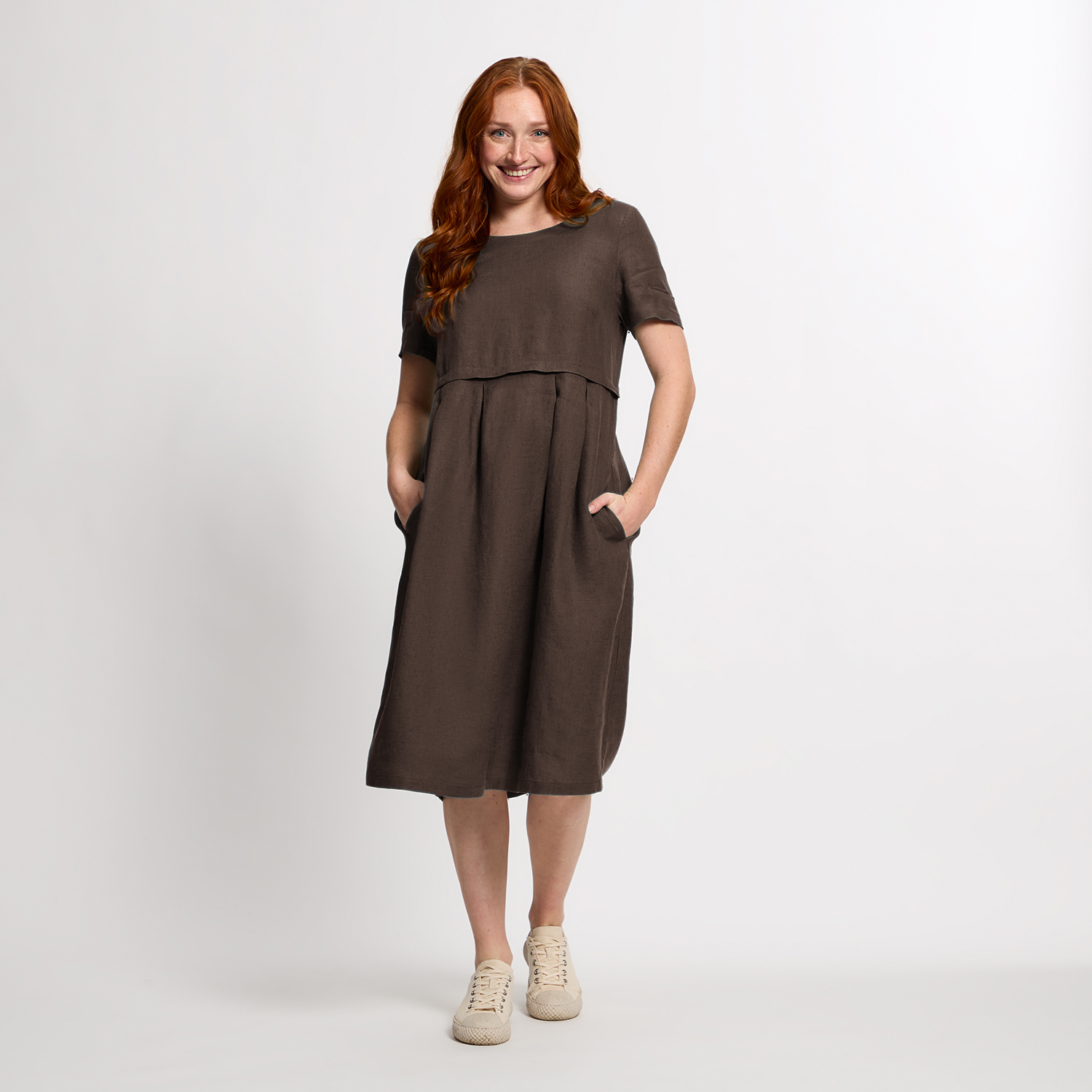 Leinenkleid, Kurzarm mit schwingendem Rockteil